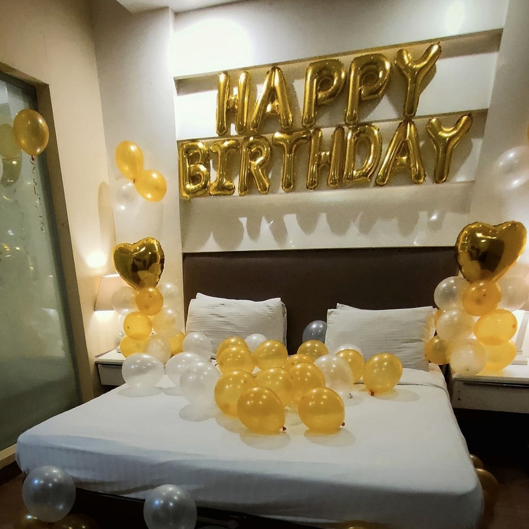 Basic Room Decoration